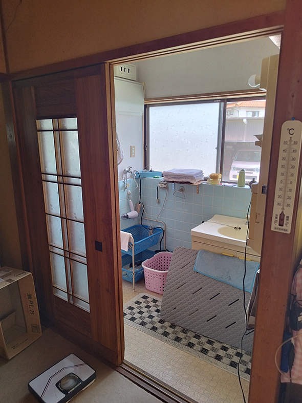 浴室その3脱衣所_前